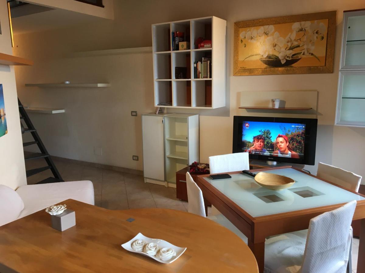 Beach Holiday Villa Terracina Exteriör bild